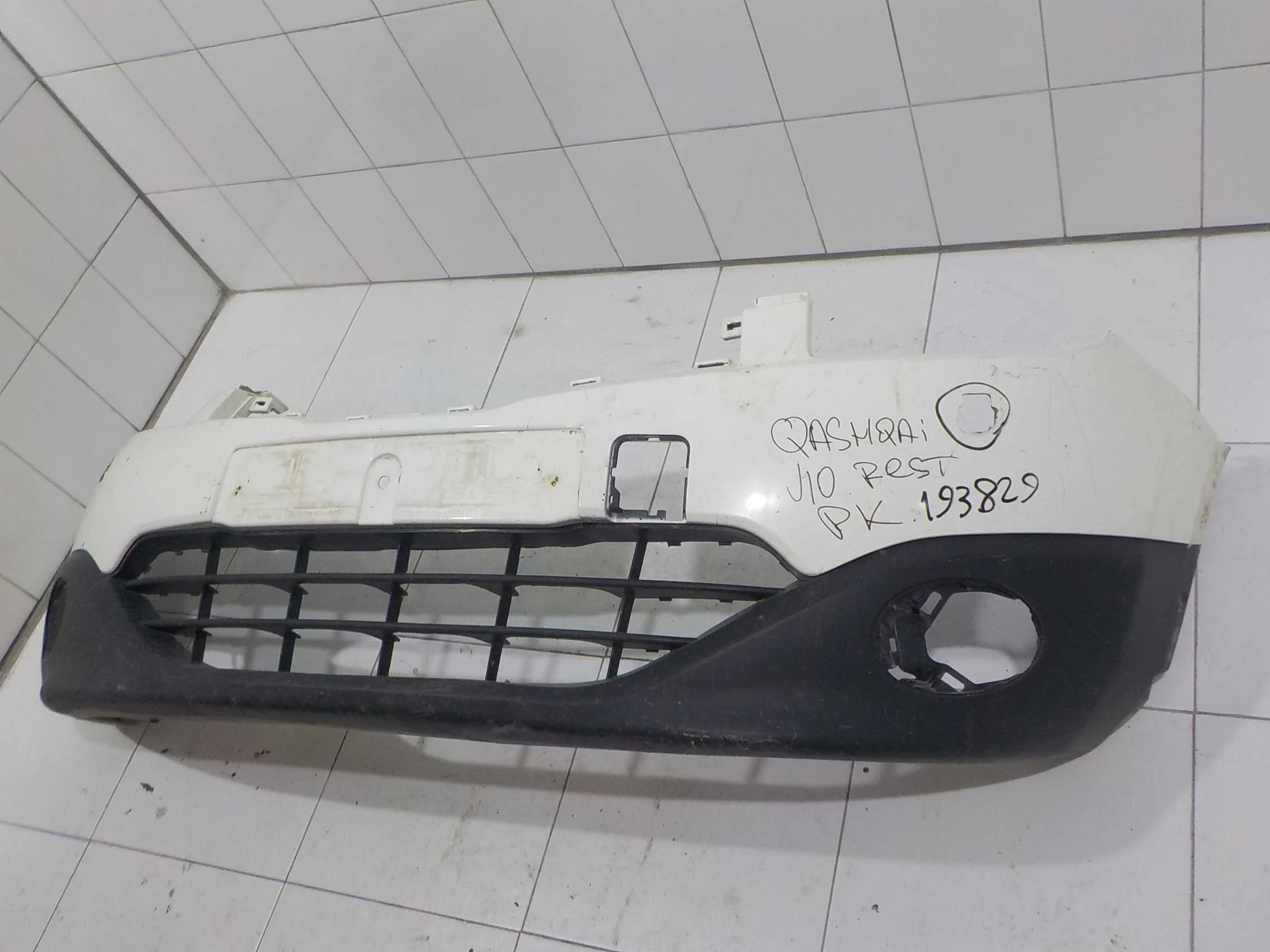 бампер NISSAN QASHQAI