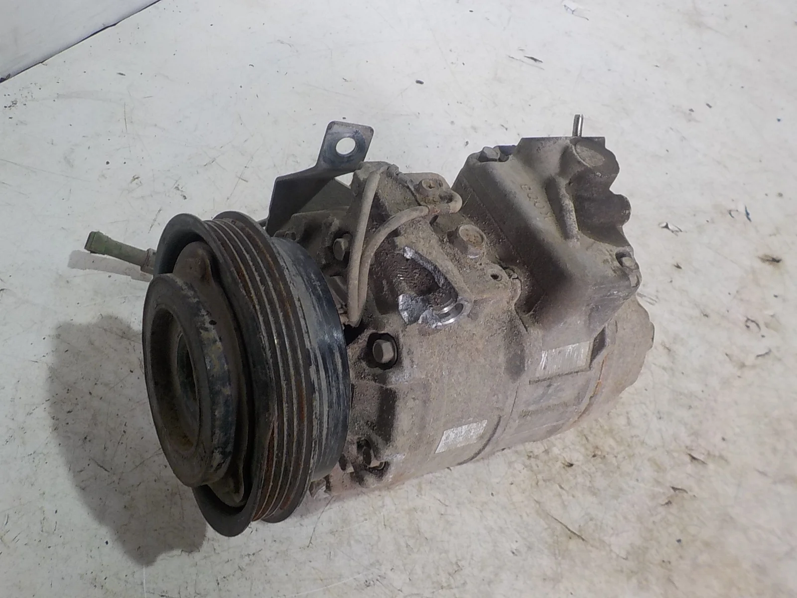 компрессор кондиционера VOLKSWAGEN PASSAT B5