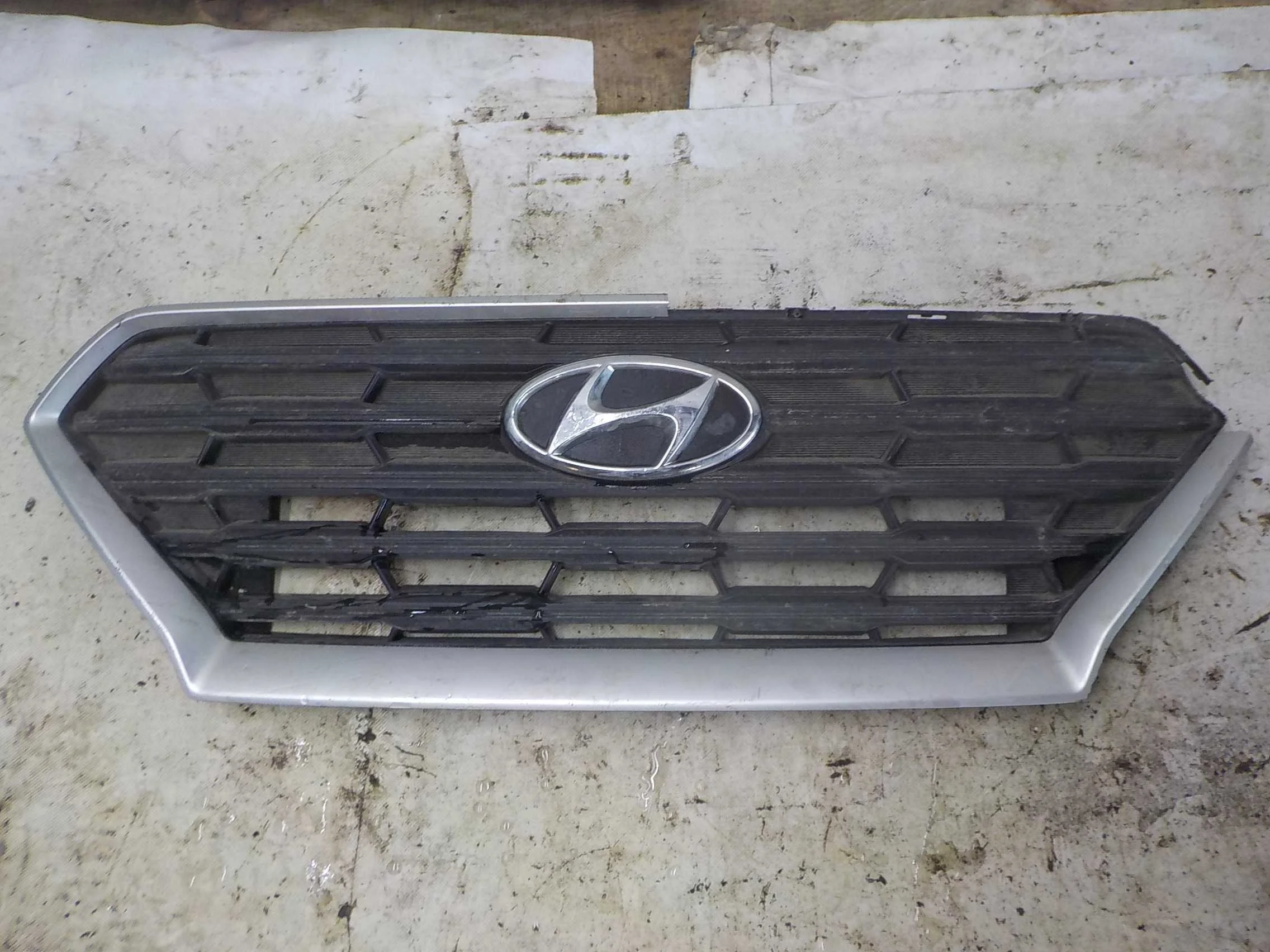 решетка радиатора HYUNDAI CRETA