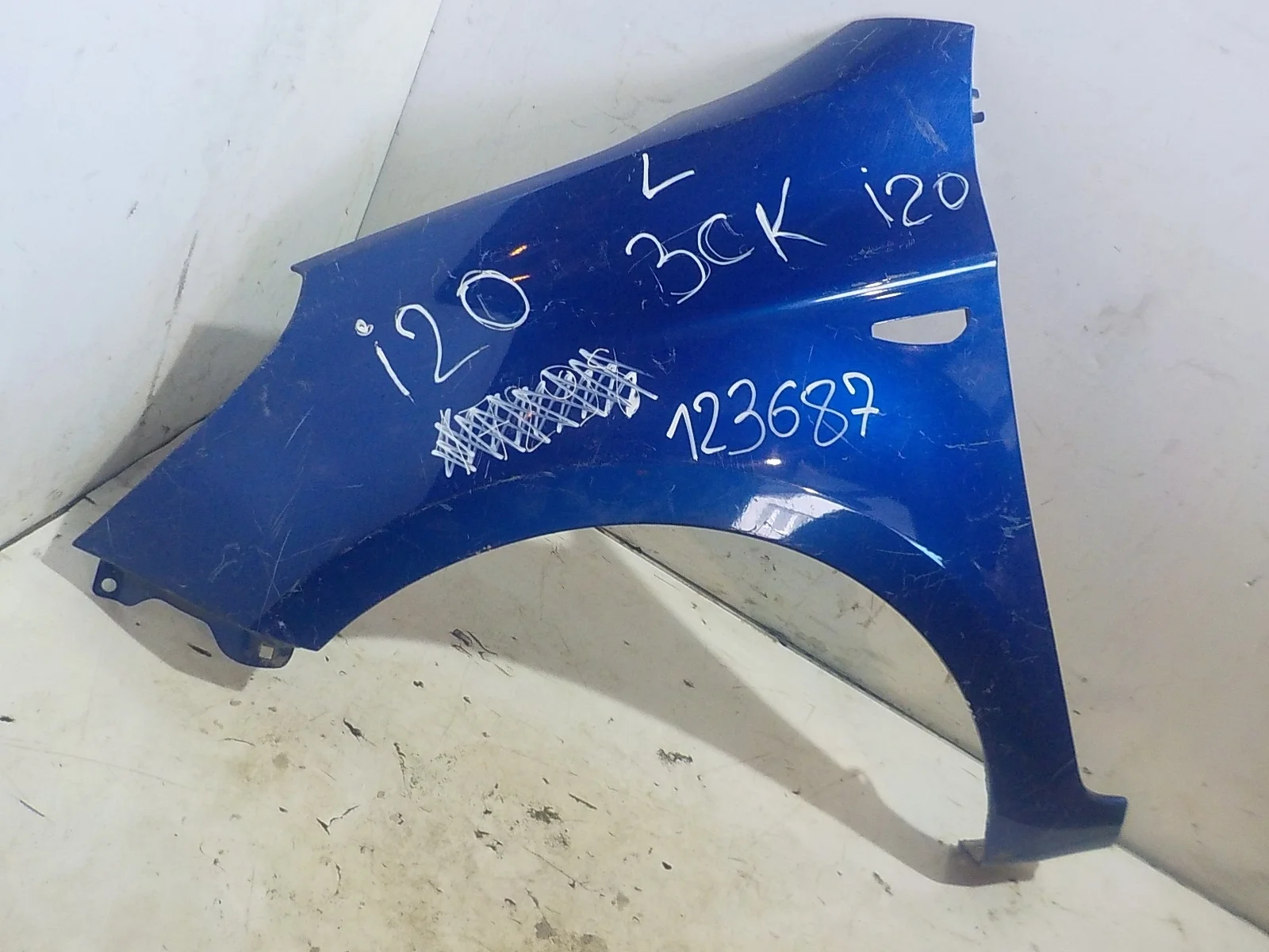 крыло HYUNDAI I20