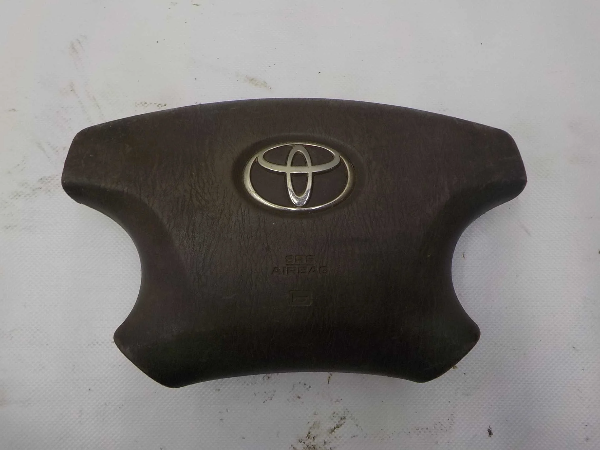 подушка безопасности водителя TOYOTA CAMRY 30