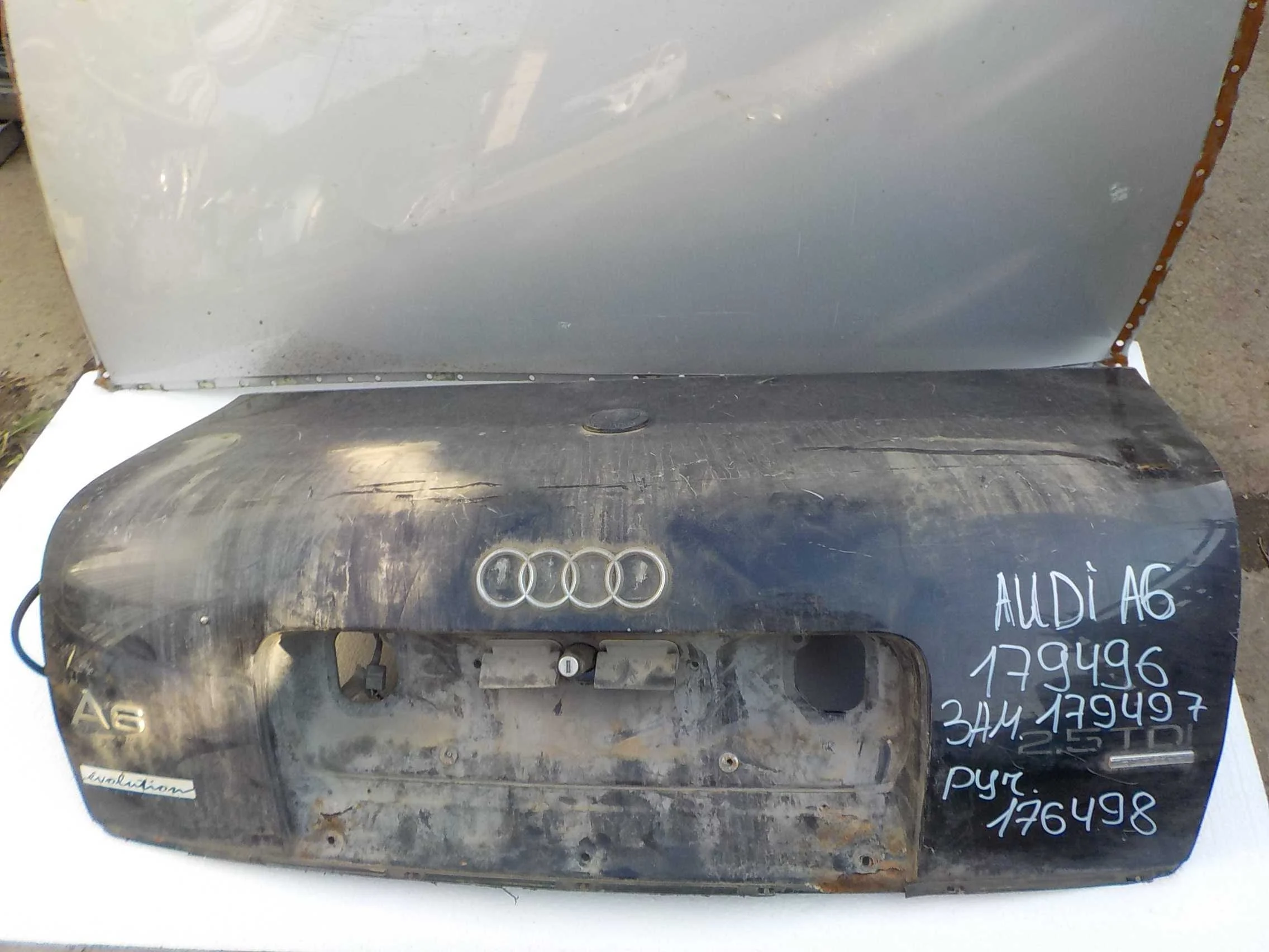 крышка багажника AUDI A6
