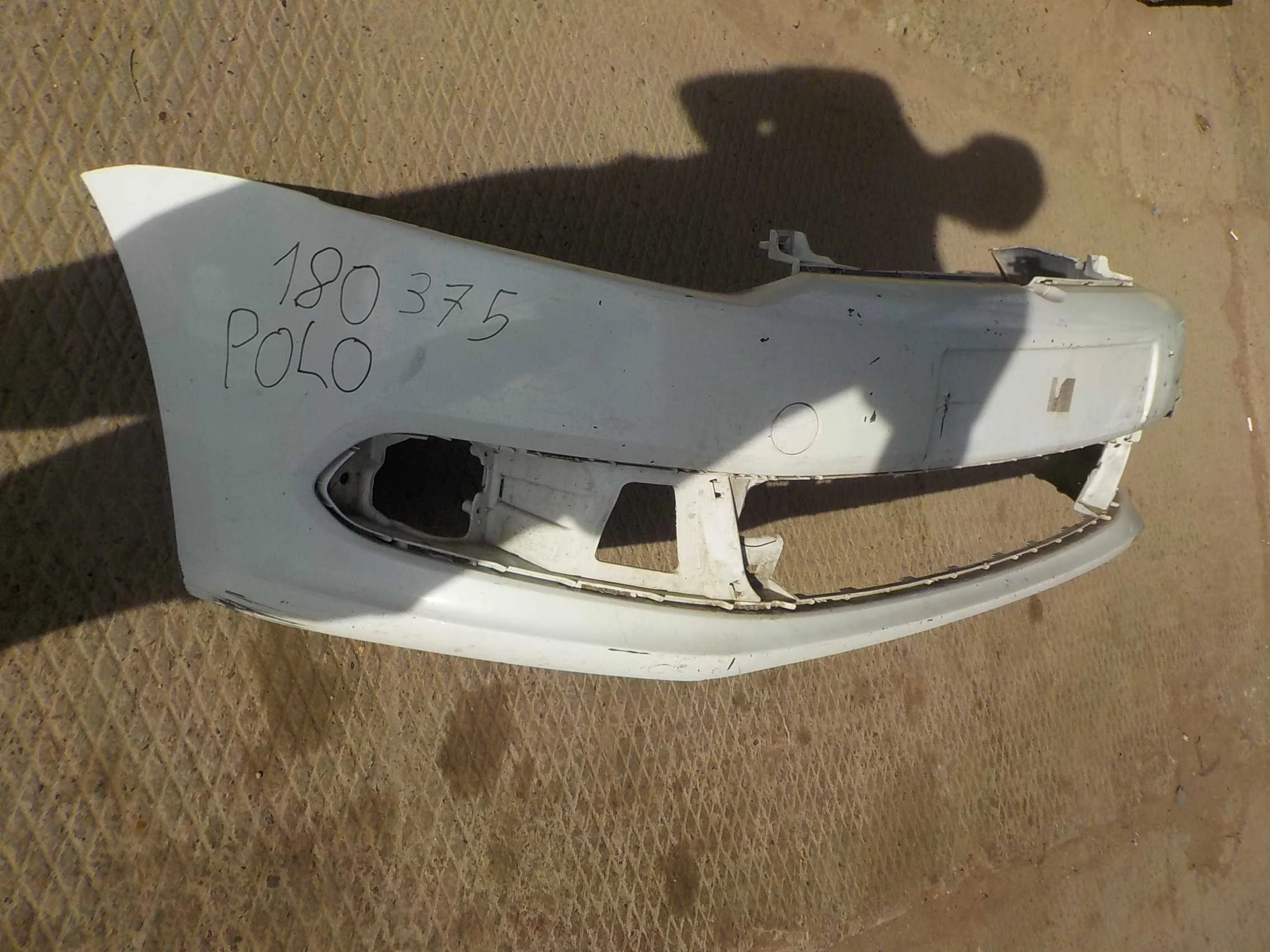 бампер VOLKSWAGEN POLO