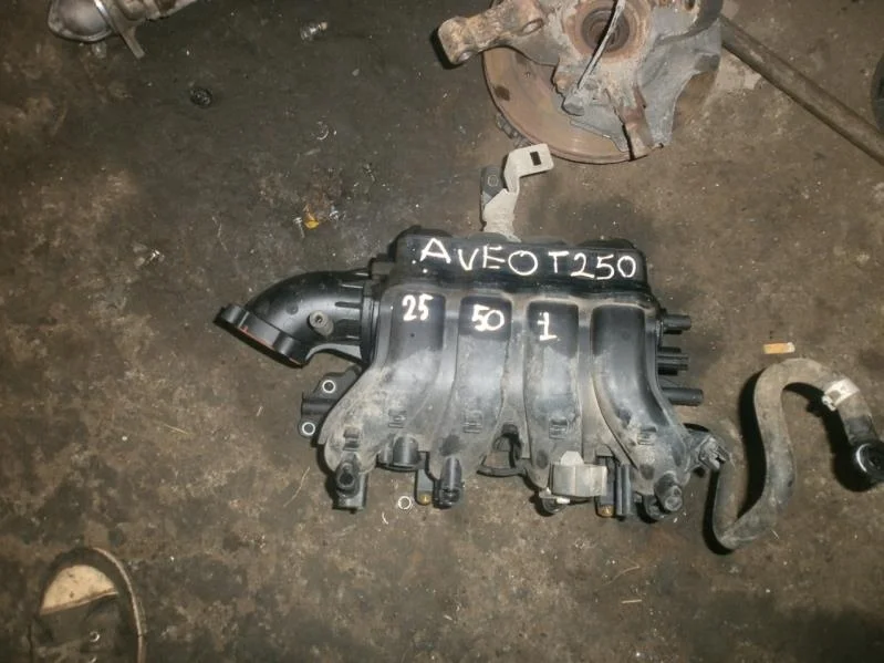 коллектор впускной CHEVROLET AVEO