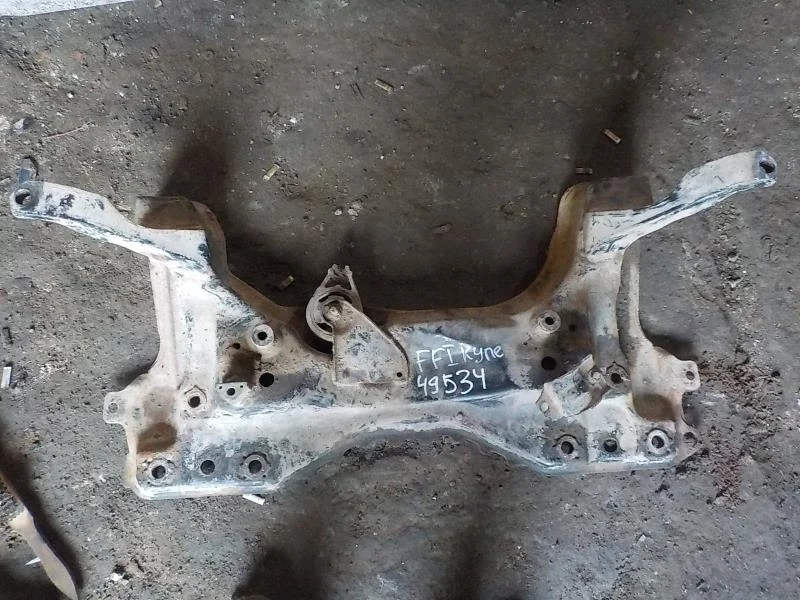 подрамник FORD FOCUS 1