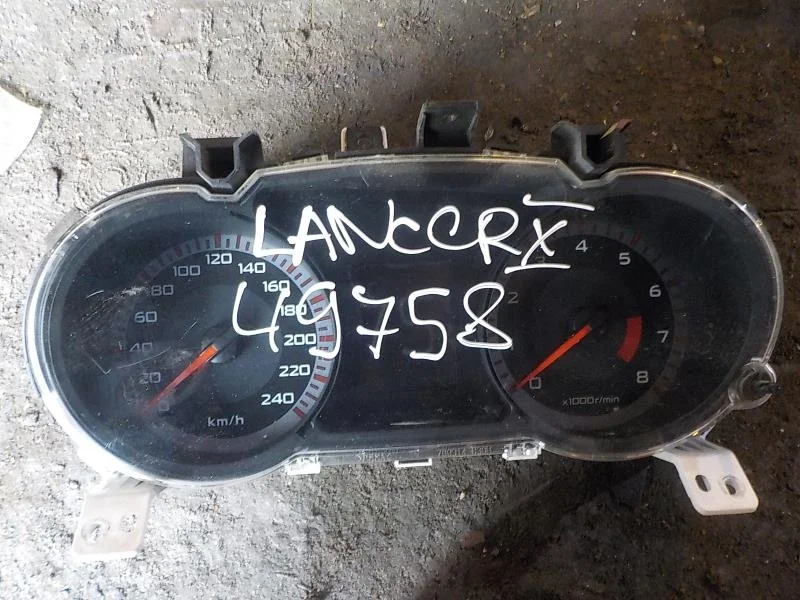 панель приборов MITSUBISHI LANCER