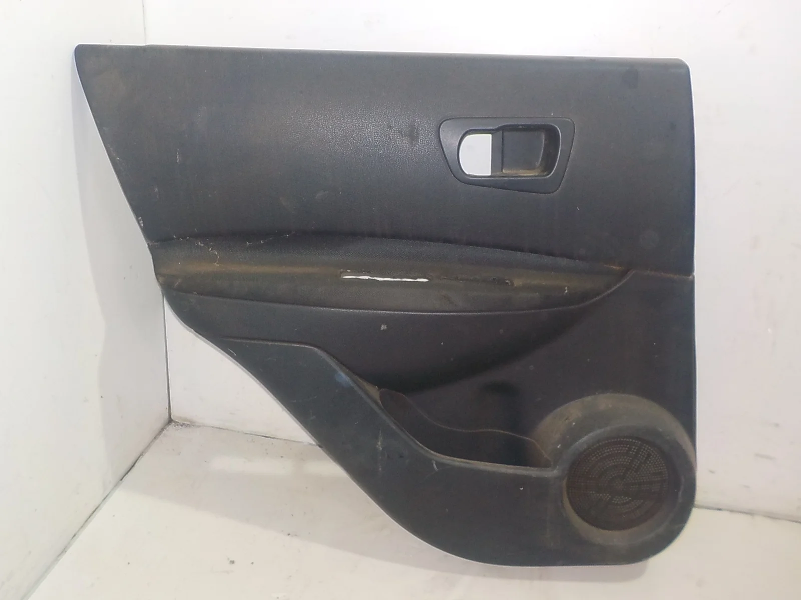 обшивка двери NISSAN QASHQAI