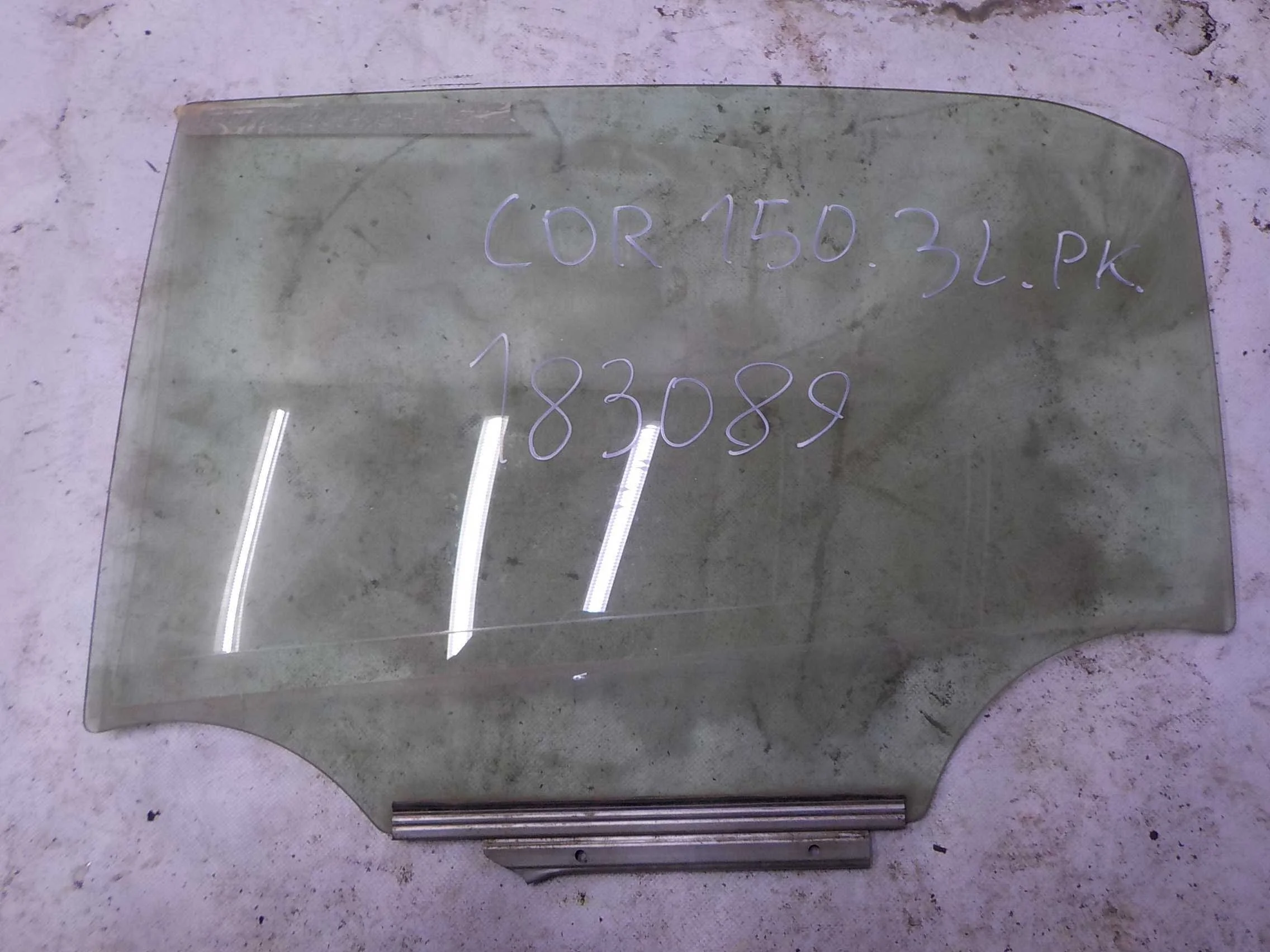 стекло TOYOTA COROLLA 150
