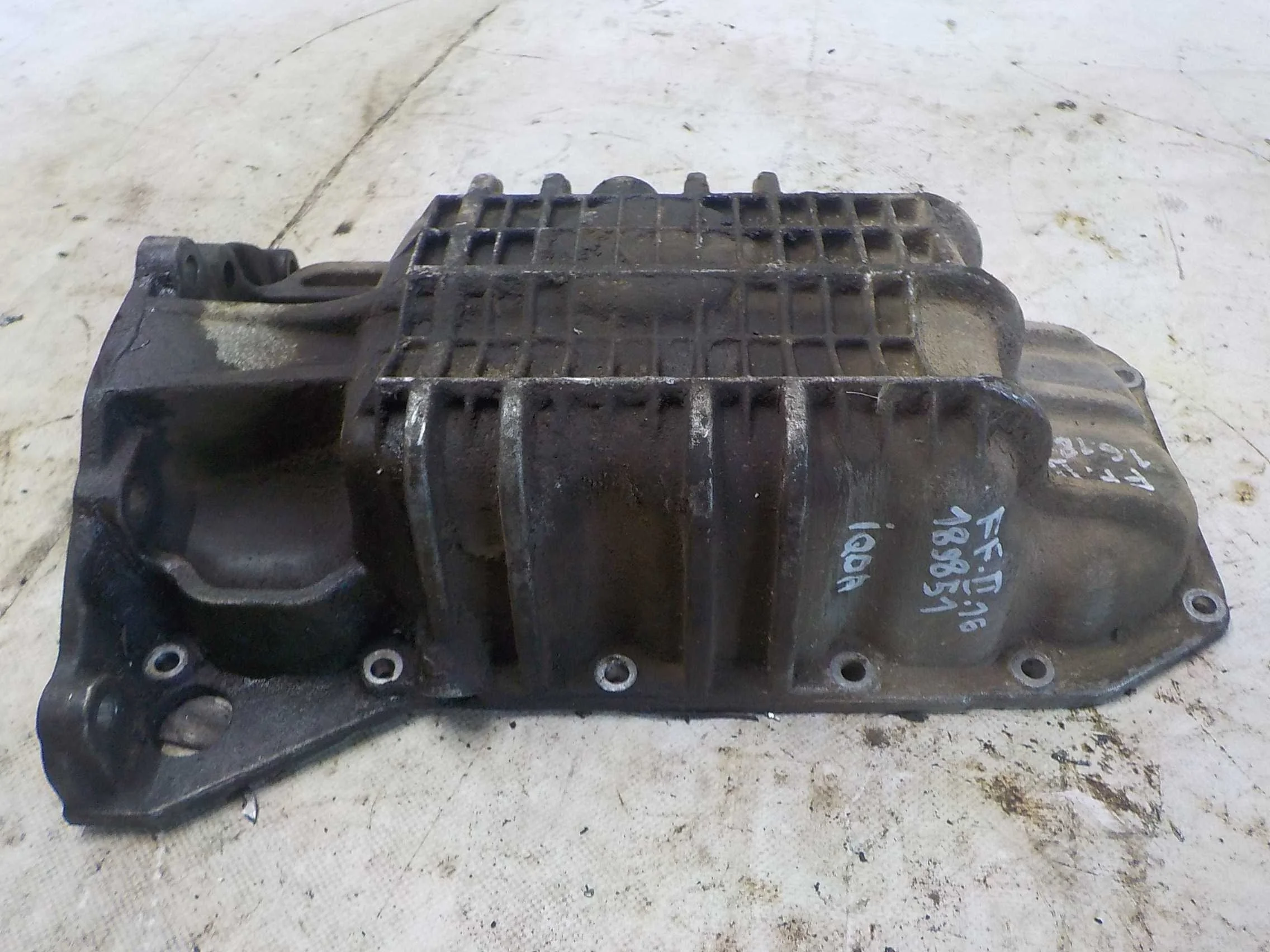 поддон двигателя FORD FOCUS 2