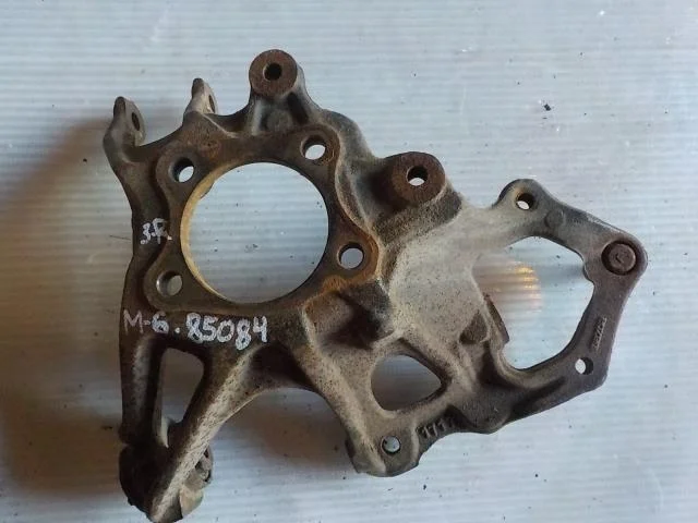 кулак поворотный MAZDA 6