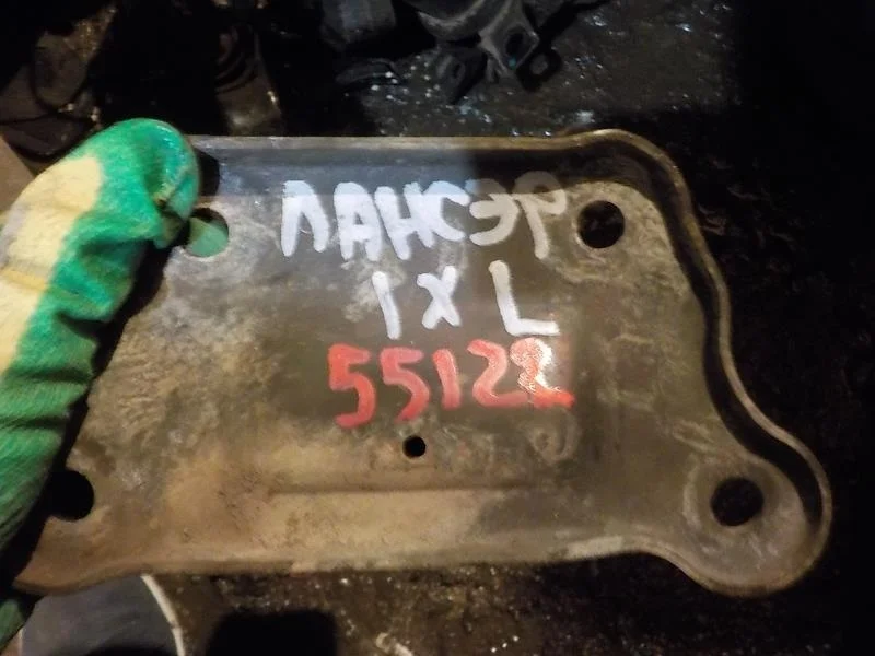 опора двигателя MITSUBISHI OUTLANDER