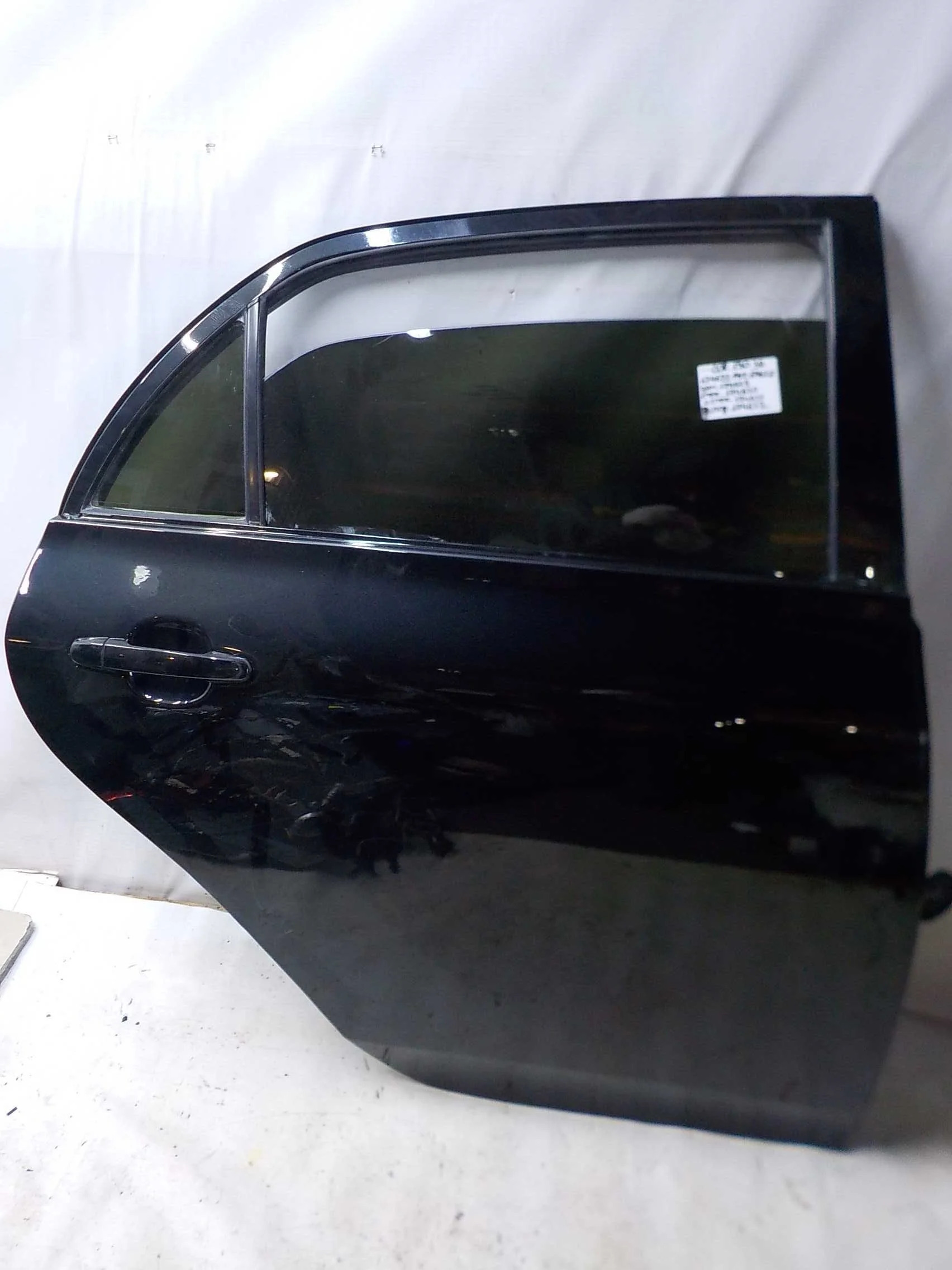 стекло TOYOTA COROLLA 150