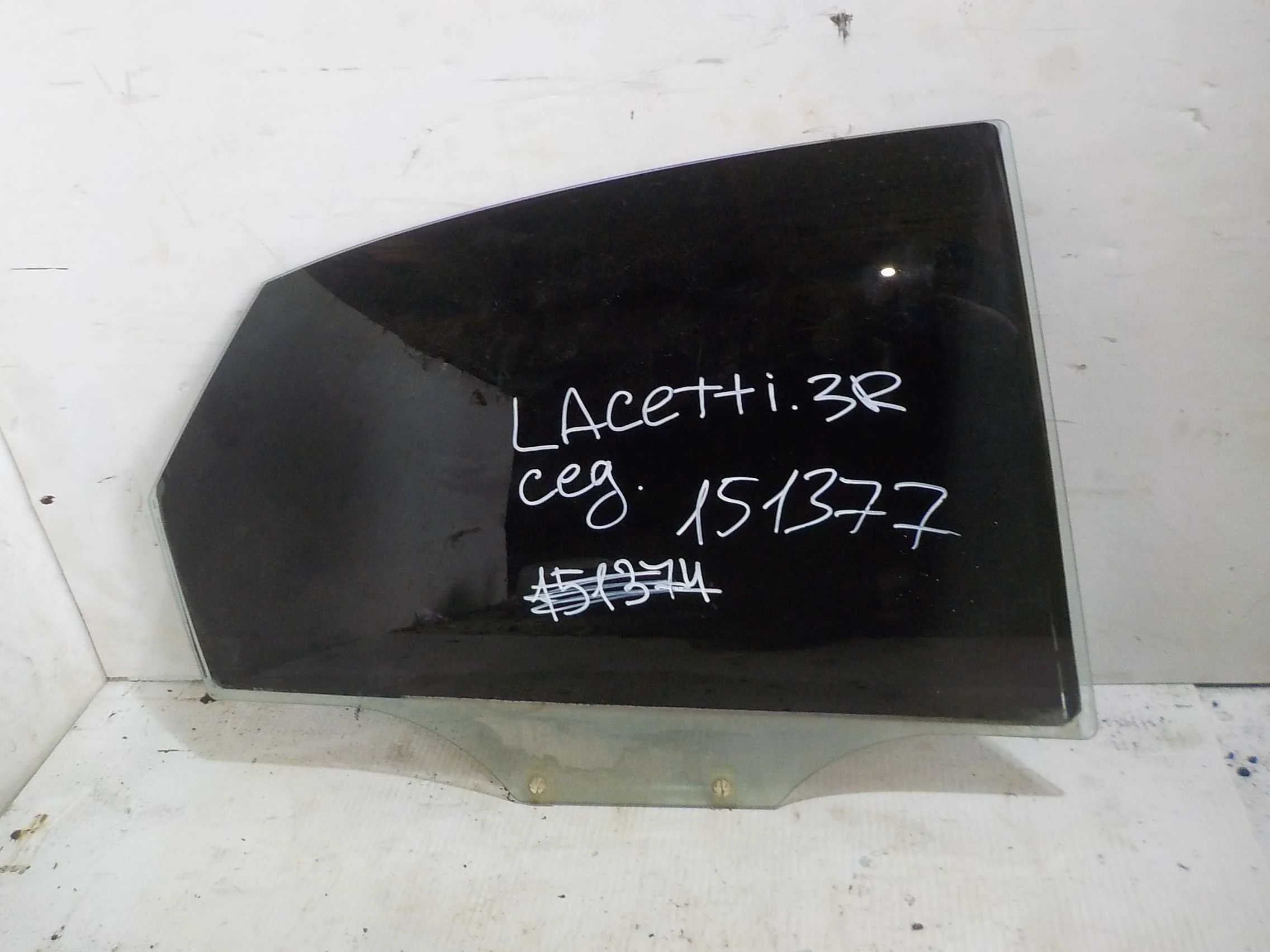 стекло CHEVROLET LACETTI