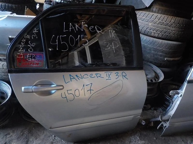 стекло MITSUBISHI LANCER
