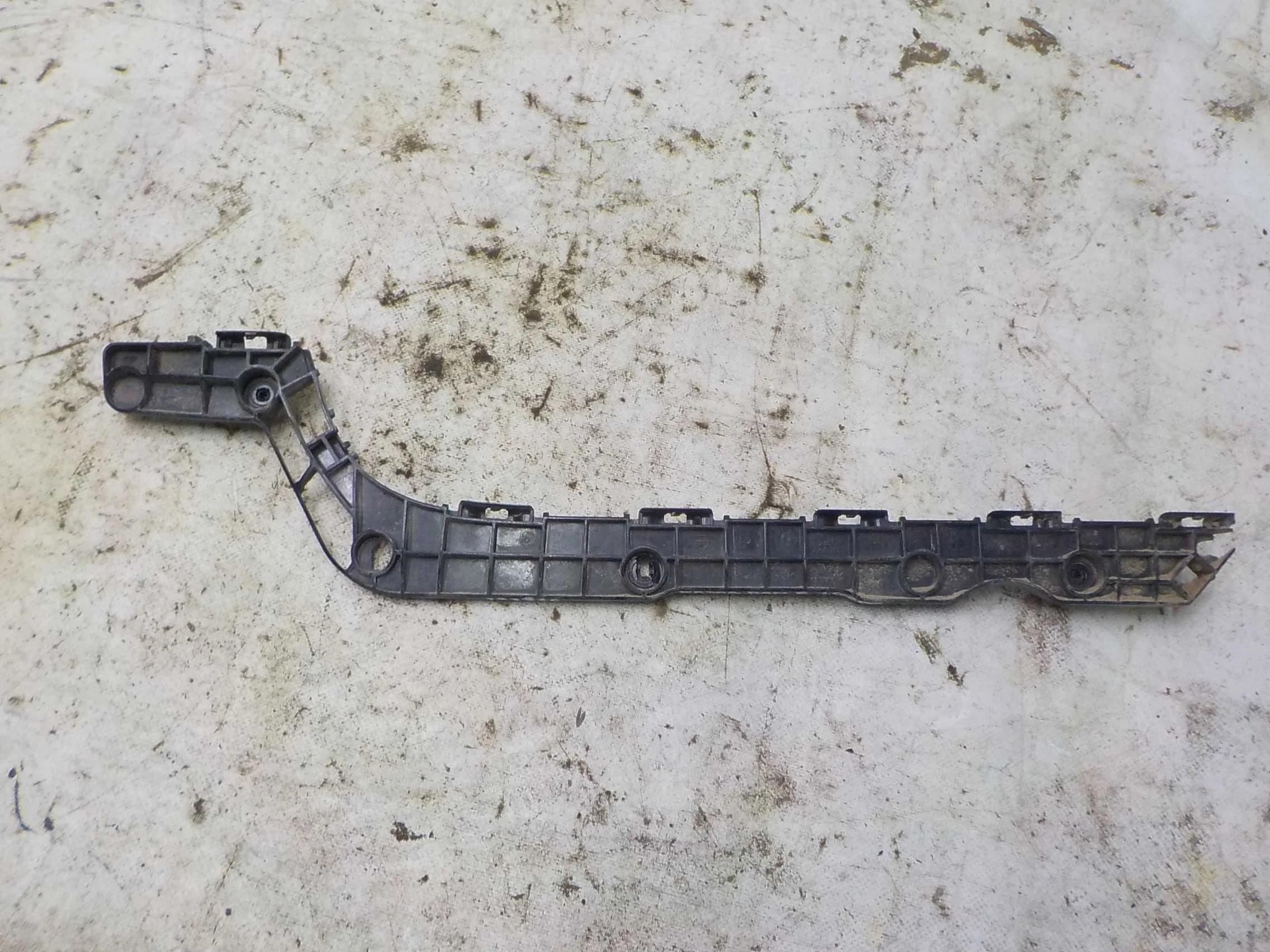 кронштейн бампера TOYOTA LAND CRUISER