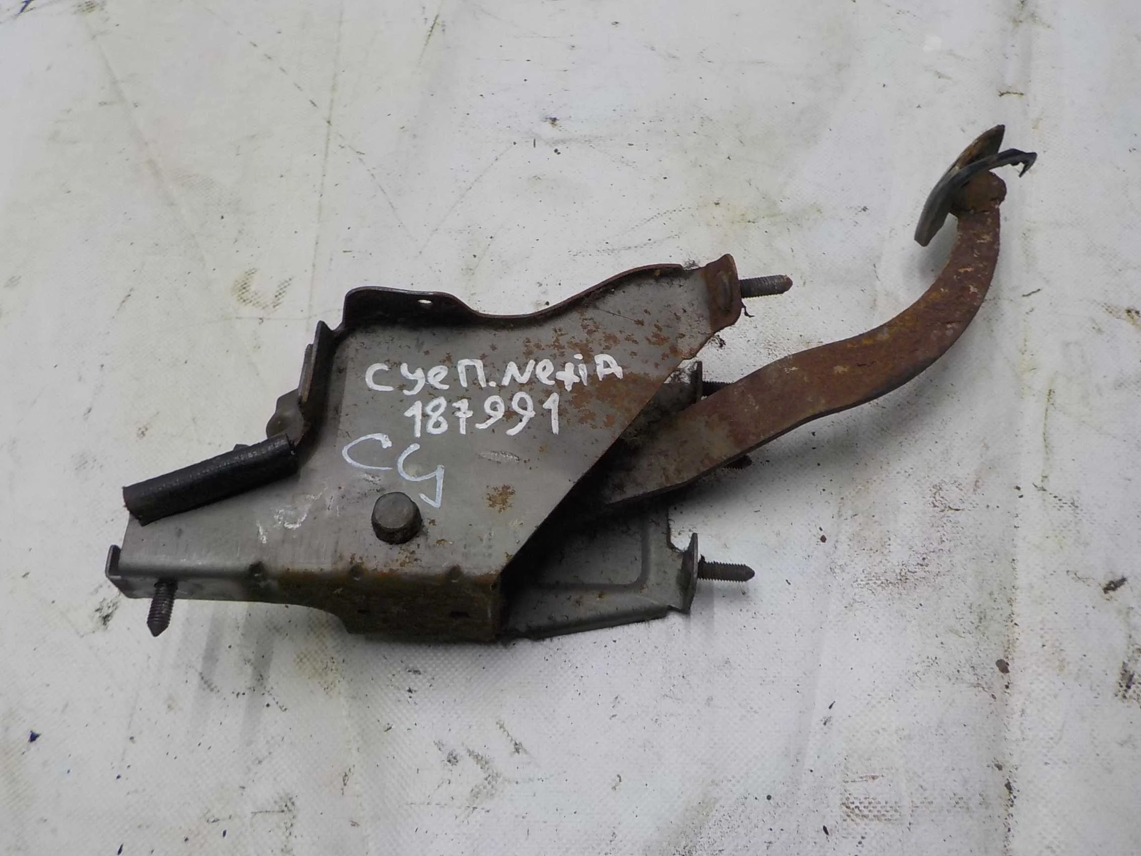 педаль сцепления DAEWOO NEXIA