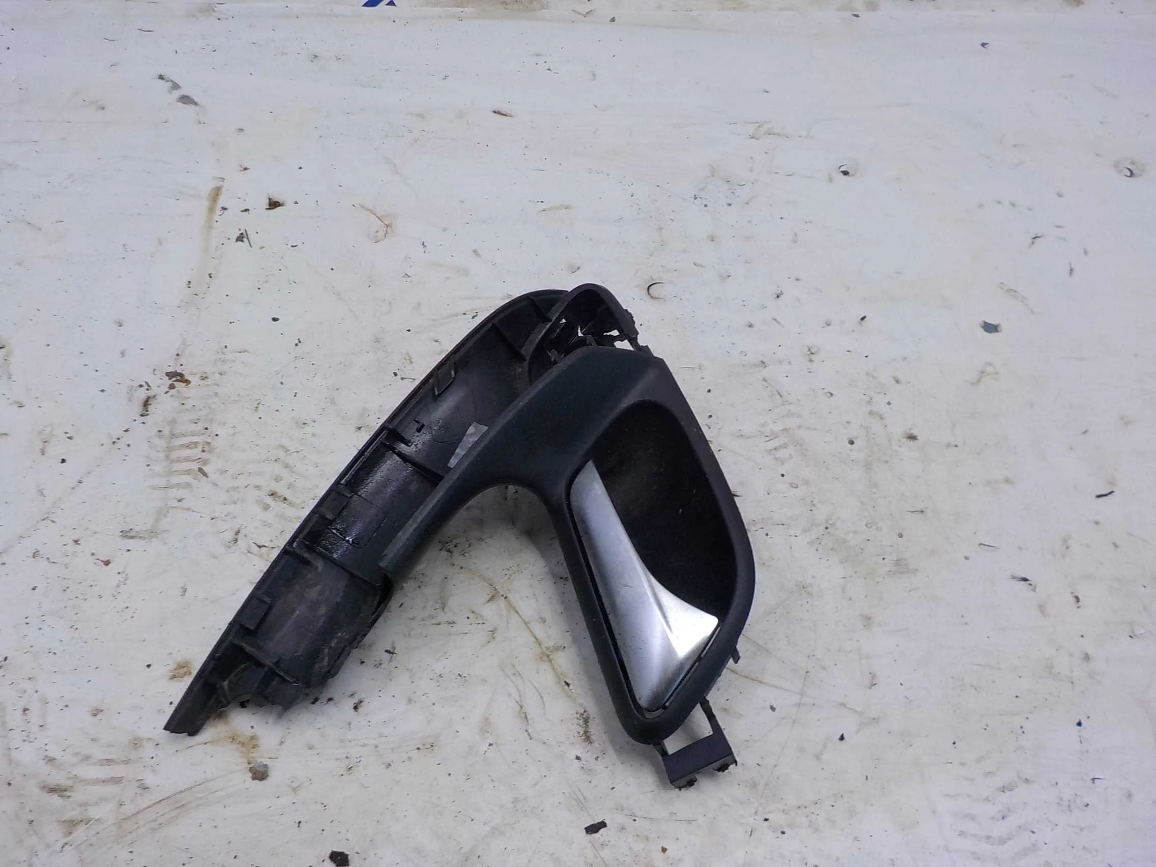 ручка двери внутренняя VOLKSWAGEN POLO