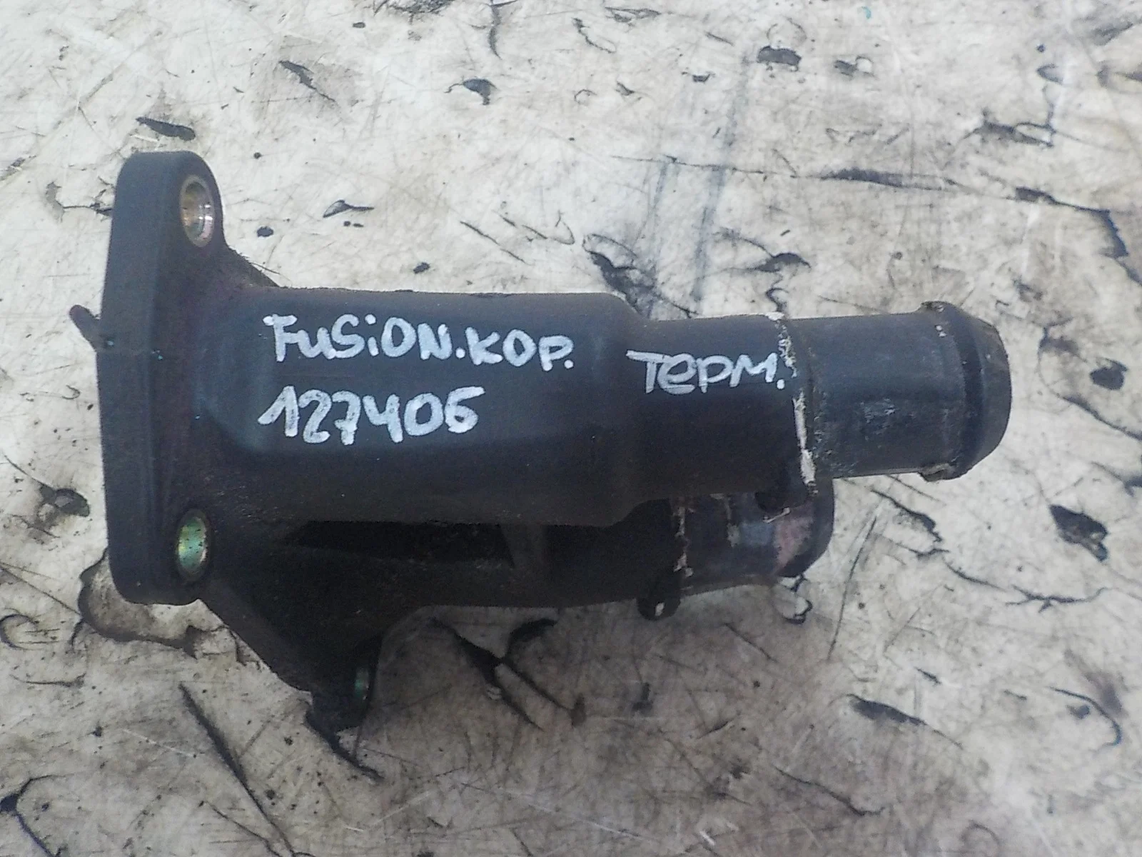 корпус термостата FORD FUSION