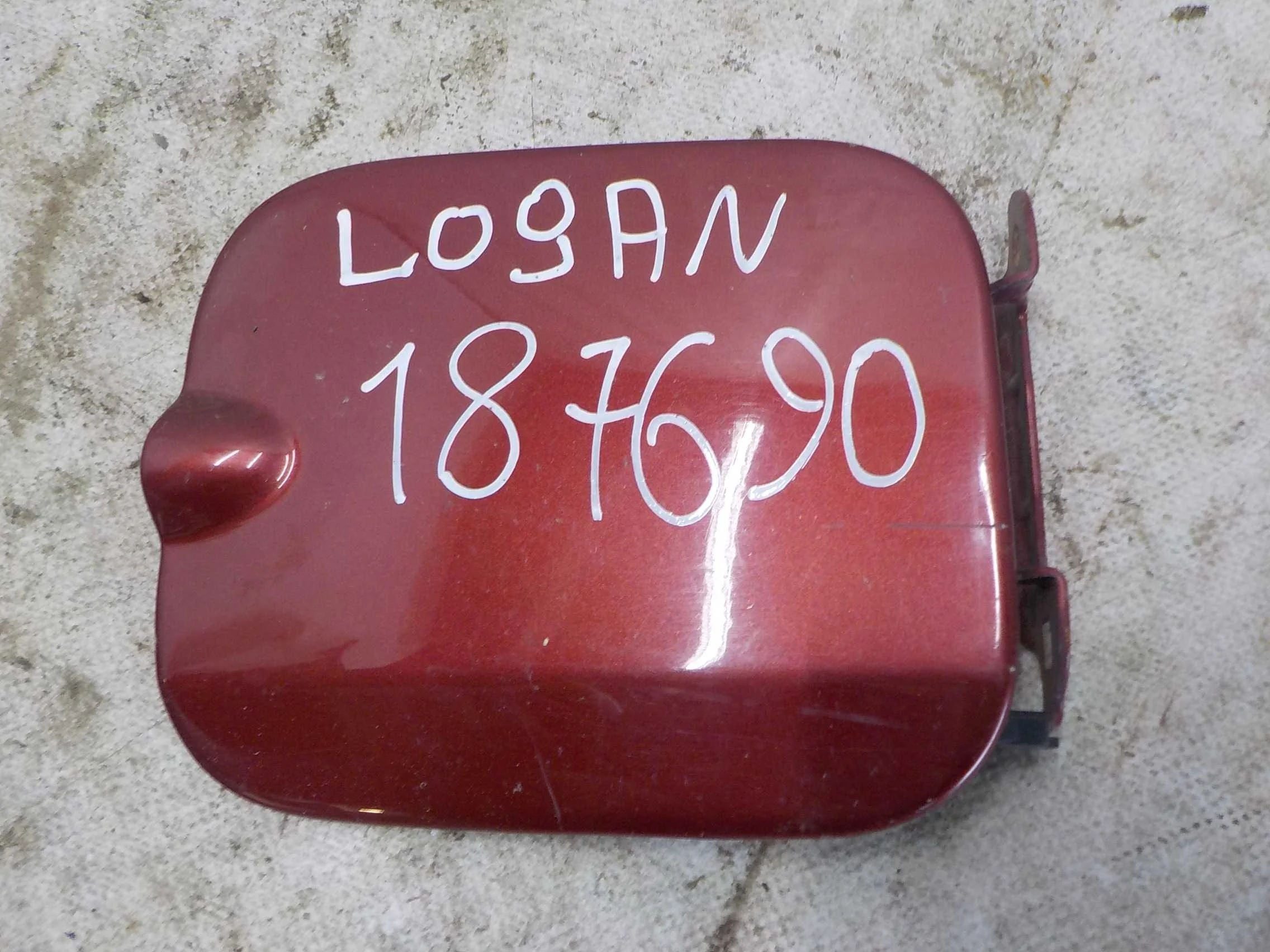 лючок бензобака RENAULT LOGAN