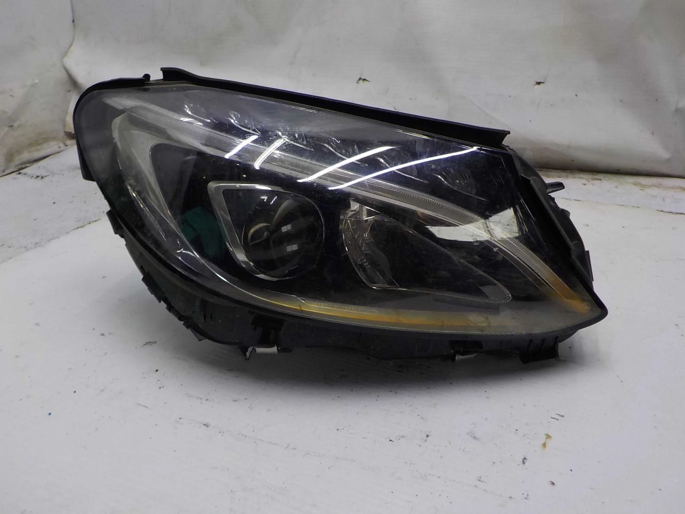 фара MERCEDES C-CLASS