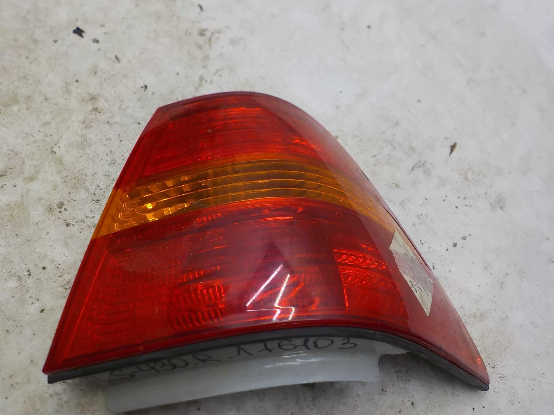 фонарь LEXUS LS