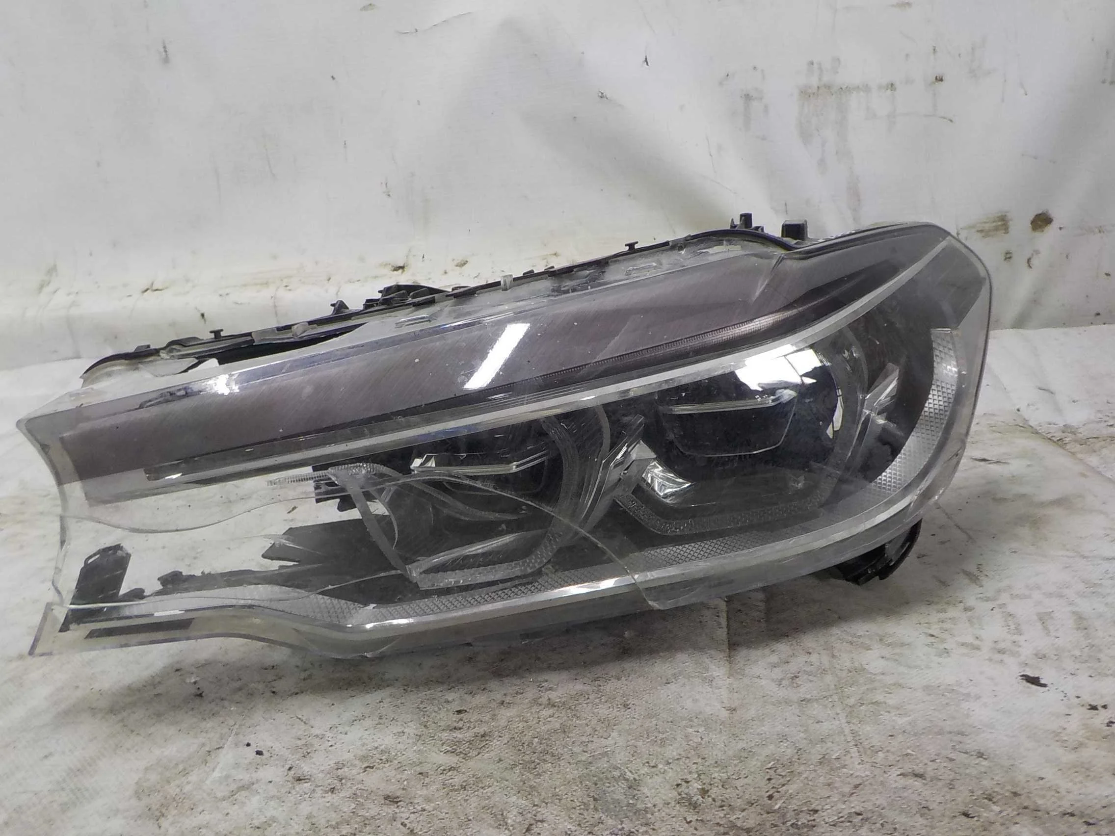 фара BMW 5
