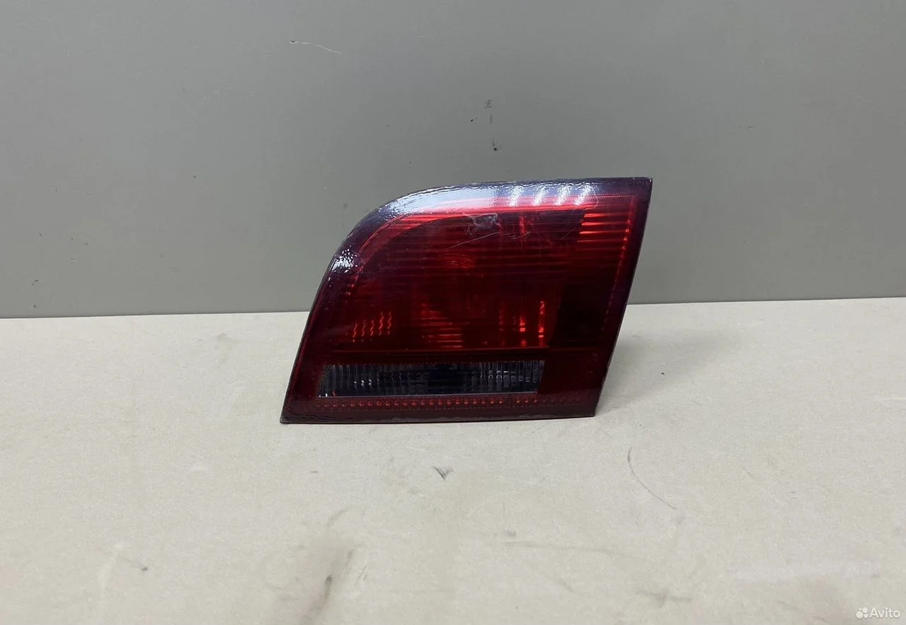 Фонарь в крышку багажника audi a3 8p 8p4945094b