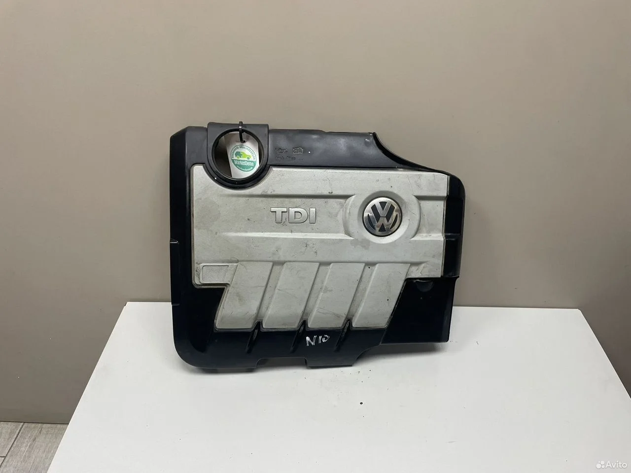 Декоративная крышка двс volkswagen passat b6