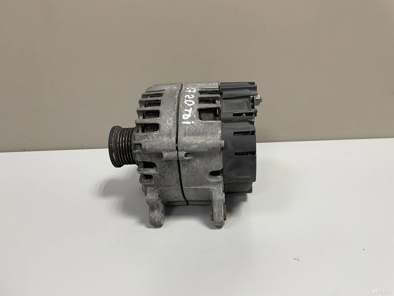 Генератор 180а audi a6 c7 4g 04l903017c