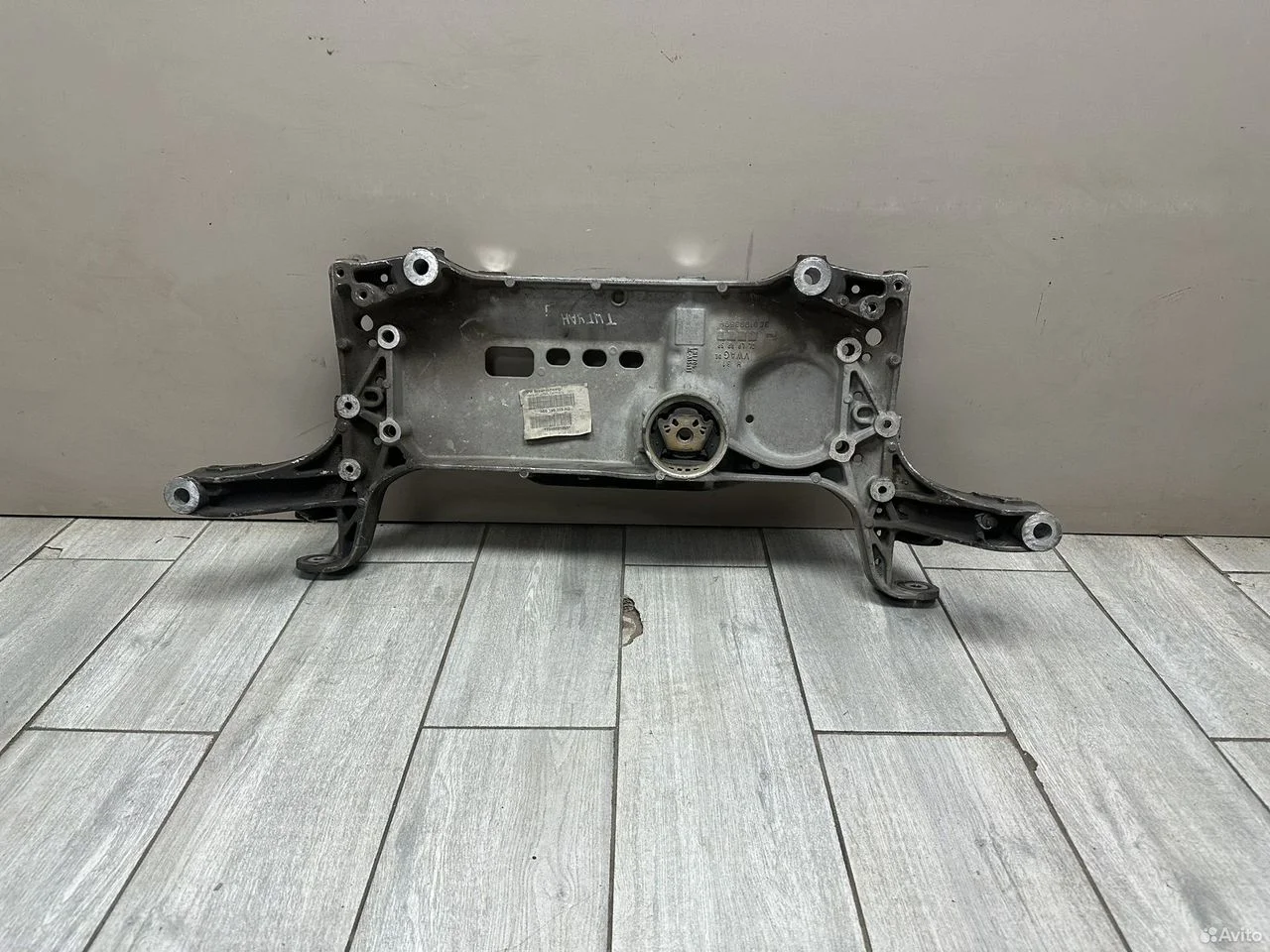 Подрамник передний volkswagen tiguan 5n