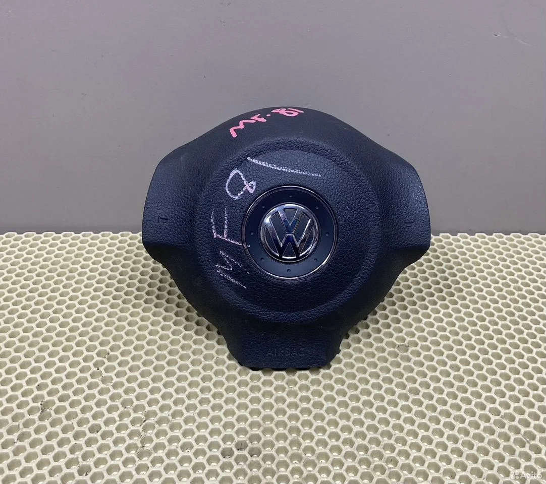 Подушка air bag в руль vw tiguan 5n 1 1t0880201l