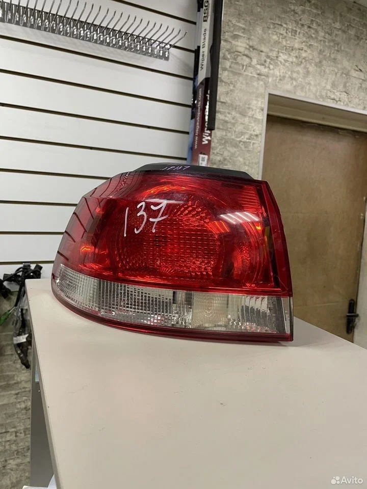 Фонарь задний левый vw golf 6 5k0945095e