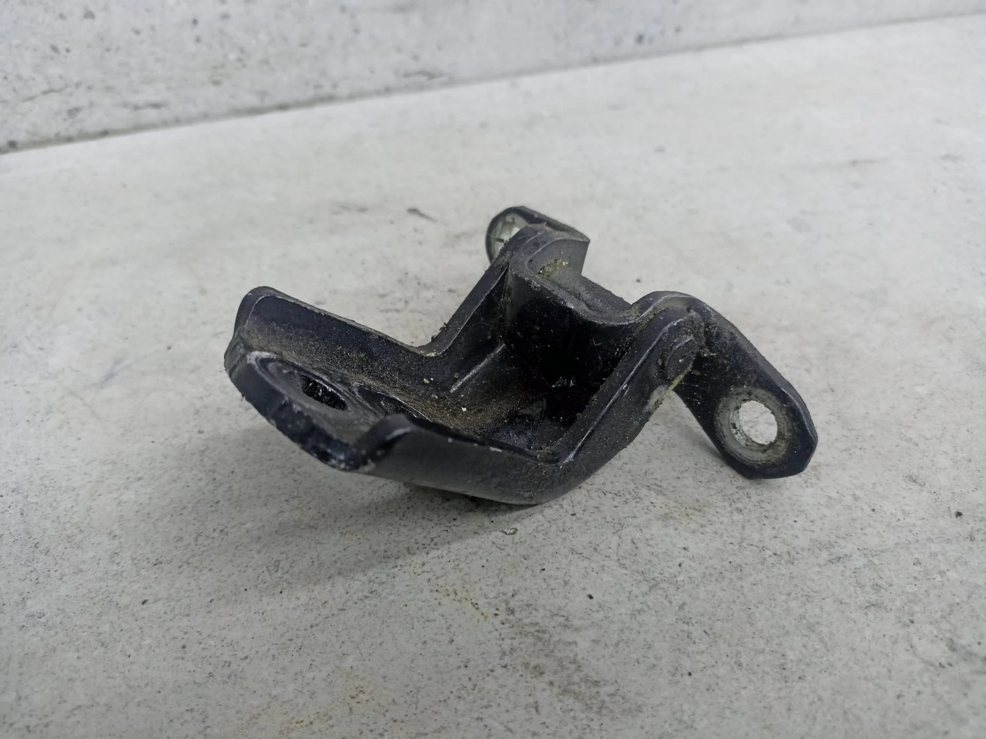 Петля двери задней правой Nissan Qashqai 2008