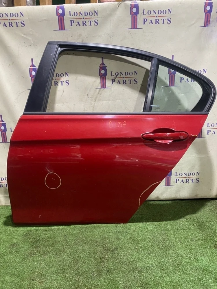 Дверь BMW F30