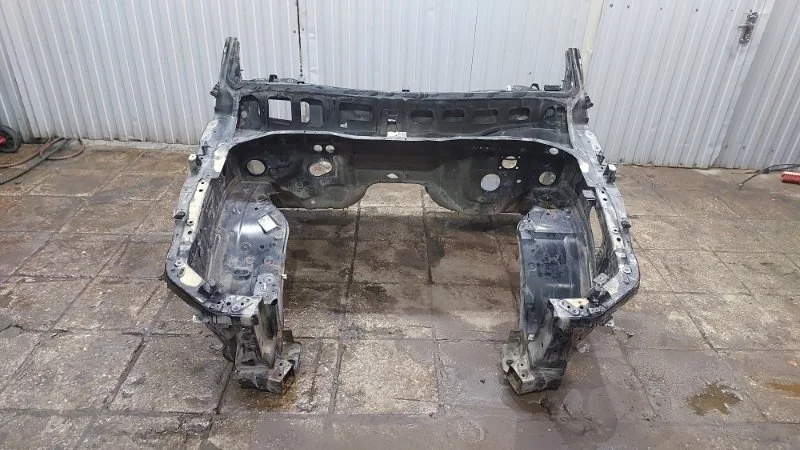 Кузов передняя часть Infiniti QX56 2012 Z62