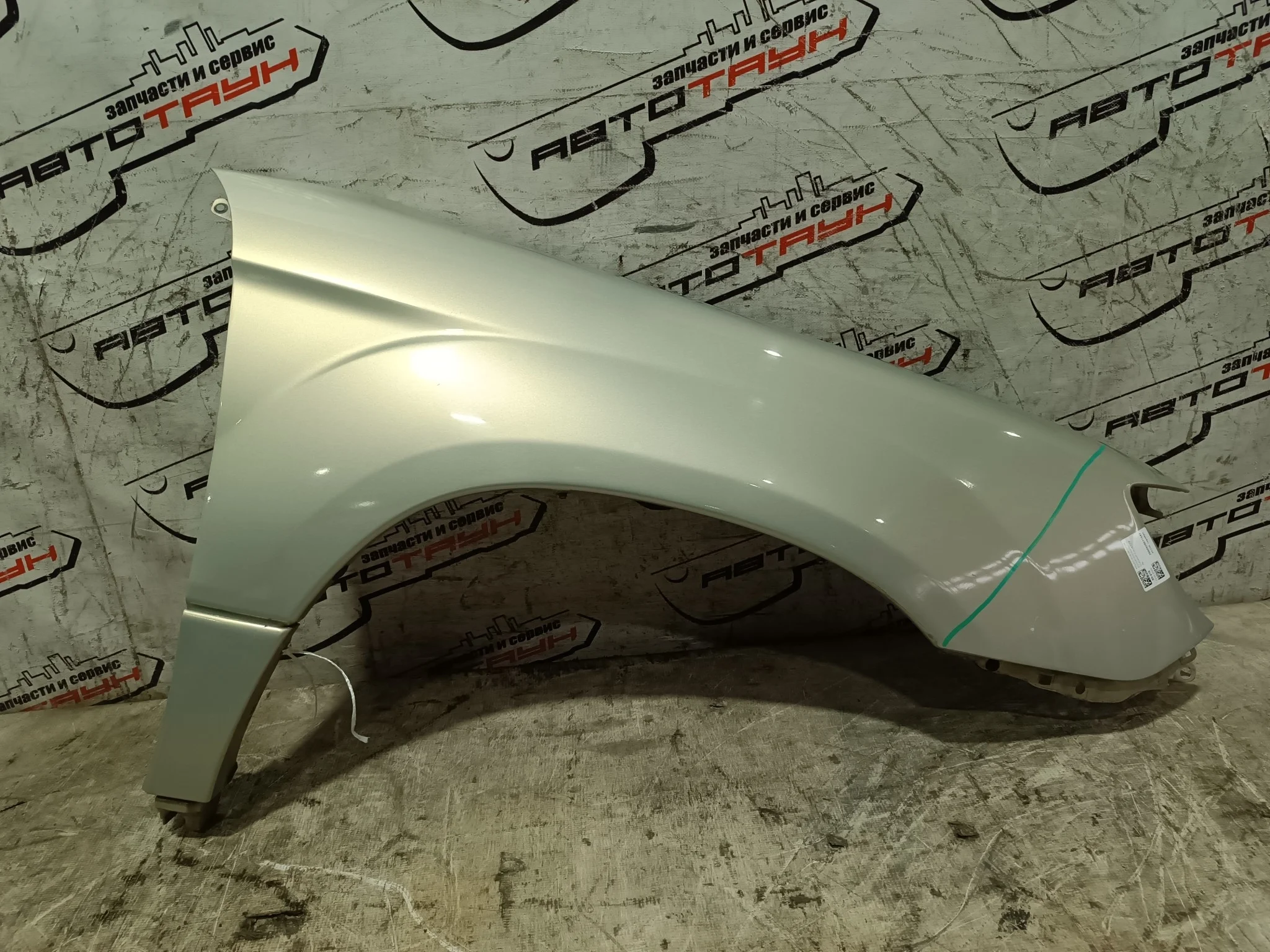 КРЫЛО SUBARU FORESTER SG5 SG9 57110SA0409P ПЕРЕДНЕЕ ПРАВОЕ 2 МОДЕЛЬ серебро, 39J XE238