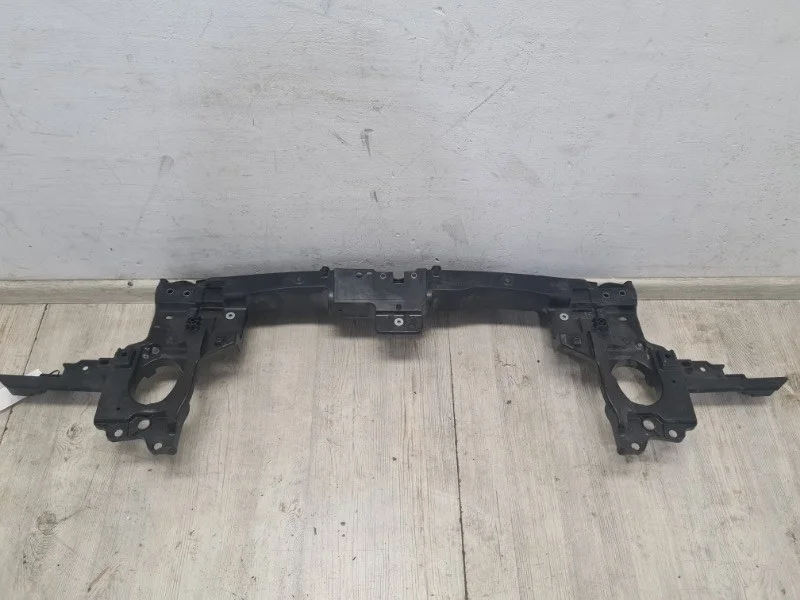 Передняя панель VW Touareg 2 2010-2018 7P