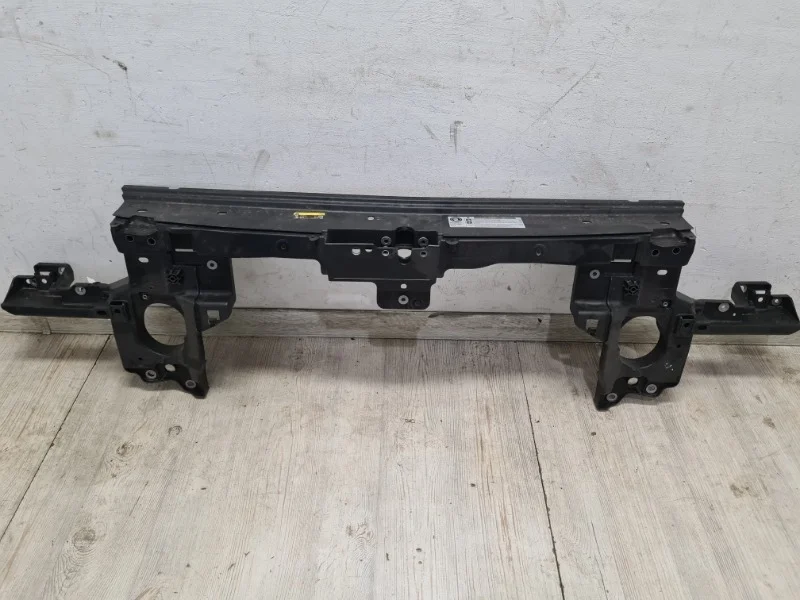 Передняя панель VW Touareg 2 2010-2018 7P