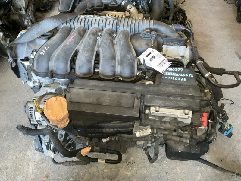 Двигатель Volvo S40 6901723 2.4