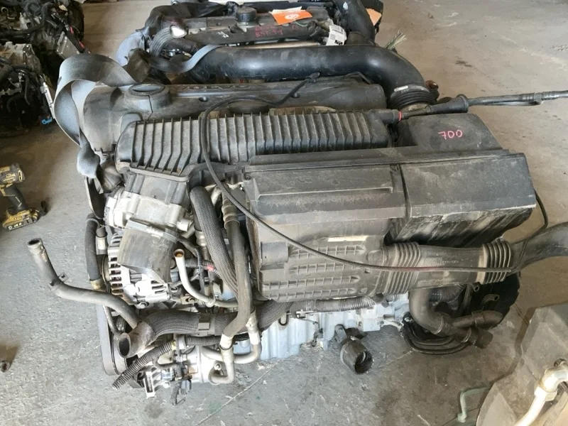 Двигатель Volvo V70 2010 6908007 3 2.5