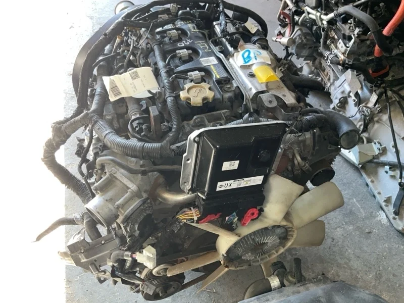 Двигатель Nissan Pathfinder 101025X00A 2.5