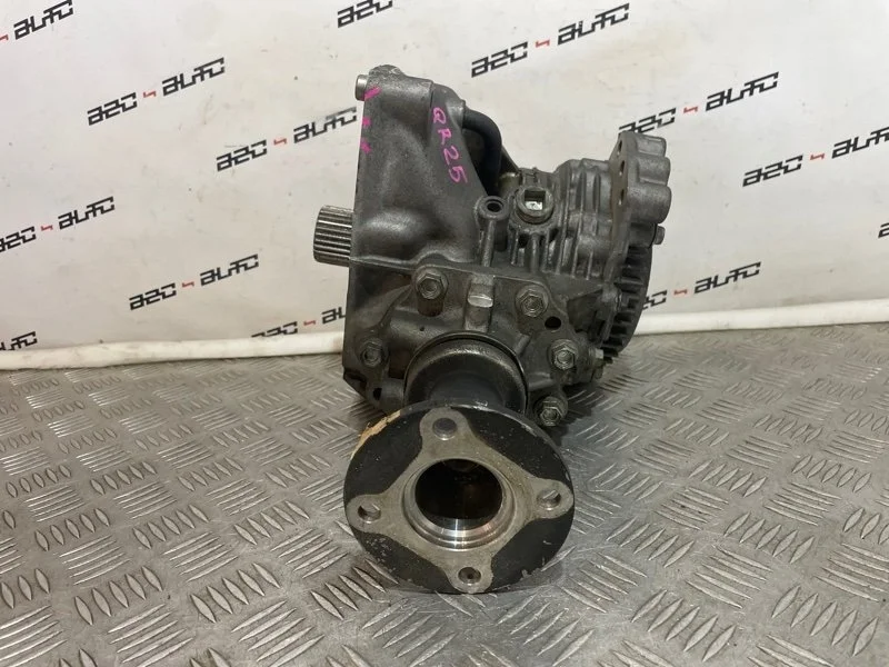 Редуктор Nissan X-Trail 331008H503 T30 2.5, передний