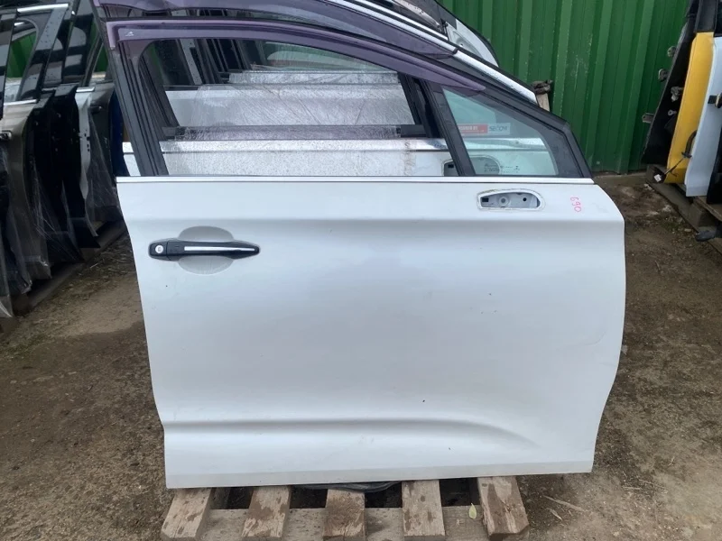 Дверь Citroen C4 2016 9004CY B7, передняя правая