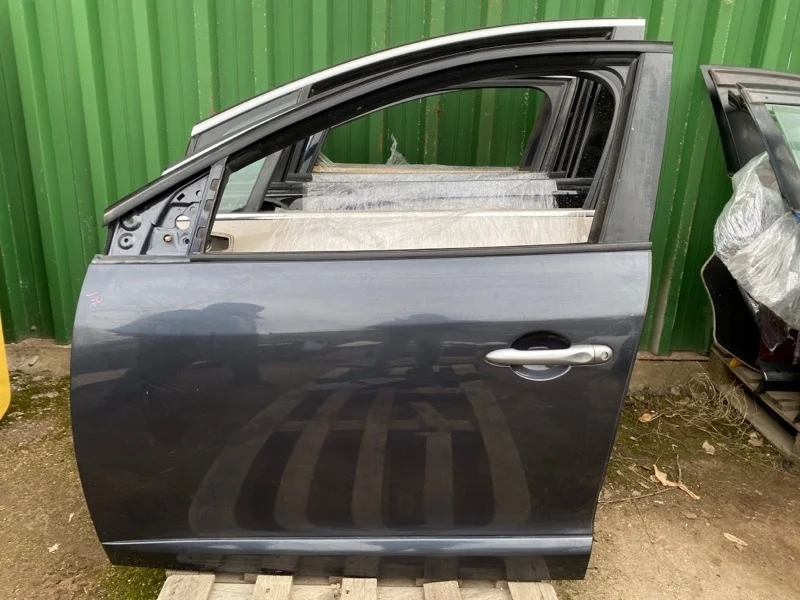 Дверь Renault Megane 2014 801016886R 3, передняя левая