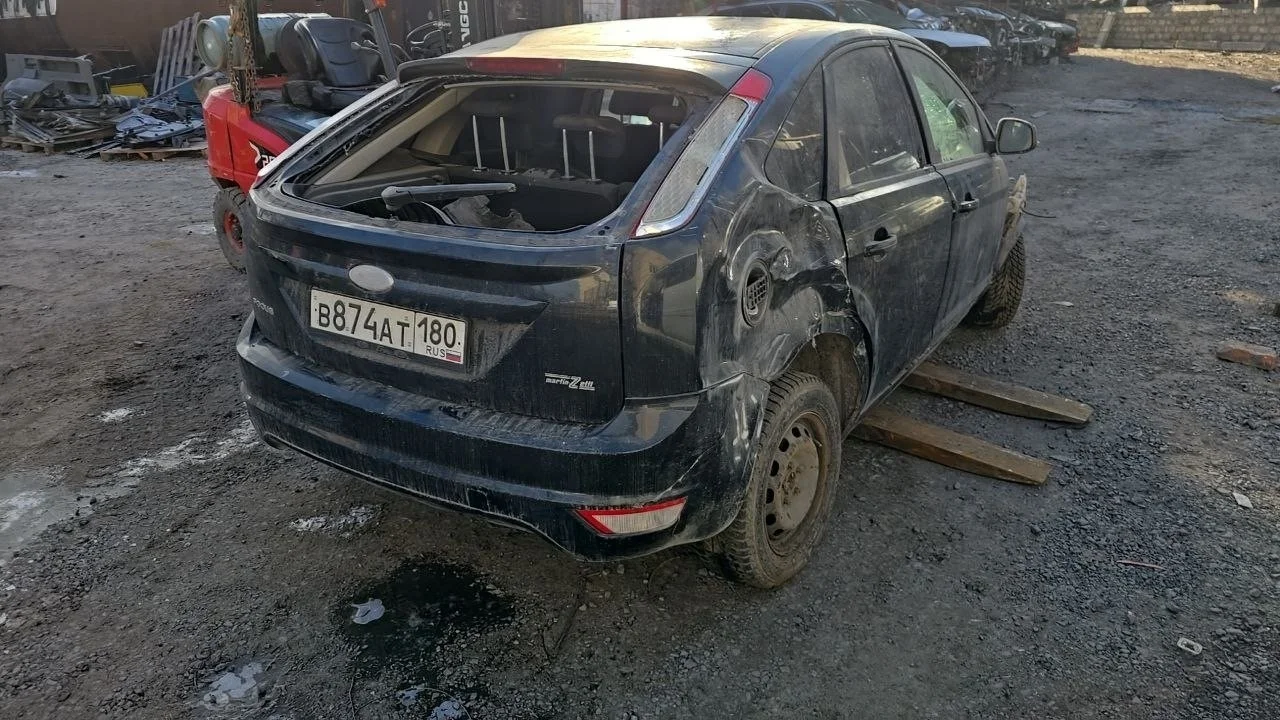 Кронштейн заднего бампера правый Ford Focus II Хэтчбек 5dr (DA_) 2004-2011 1.6 (115Hp) (HXDB) FWD MT