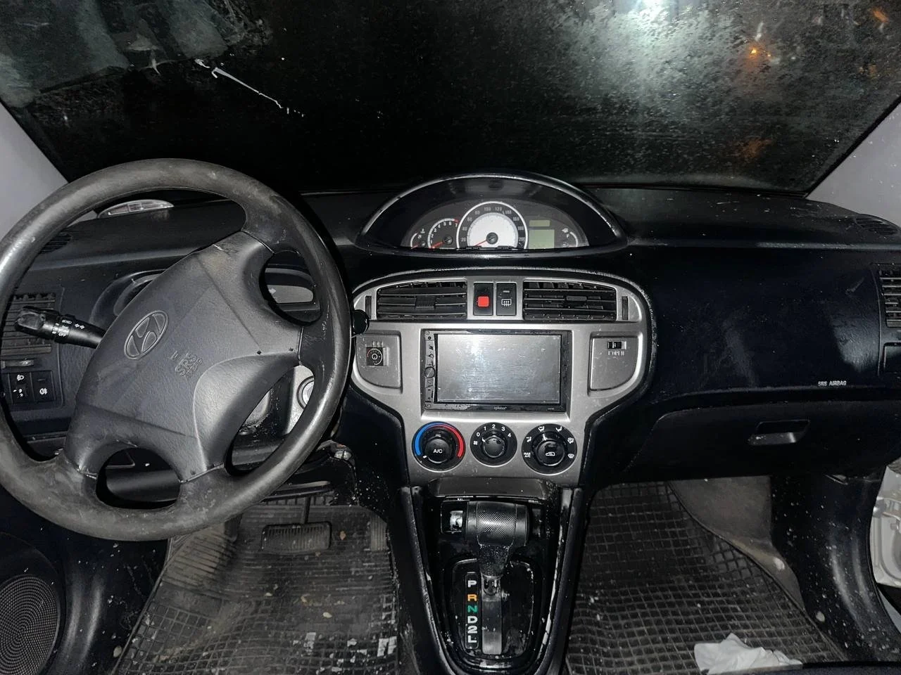 Приборная панель Hyundai Matrix FC 2001-2010 1.8 (122Hp) (G4GB-G) FWD AT