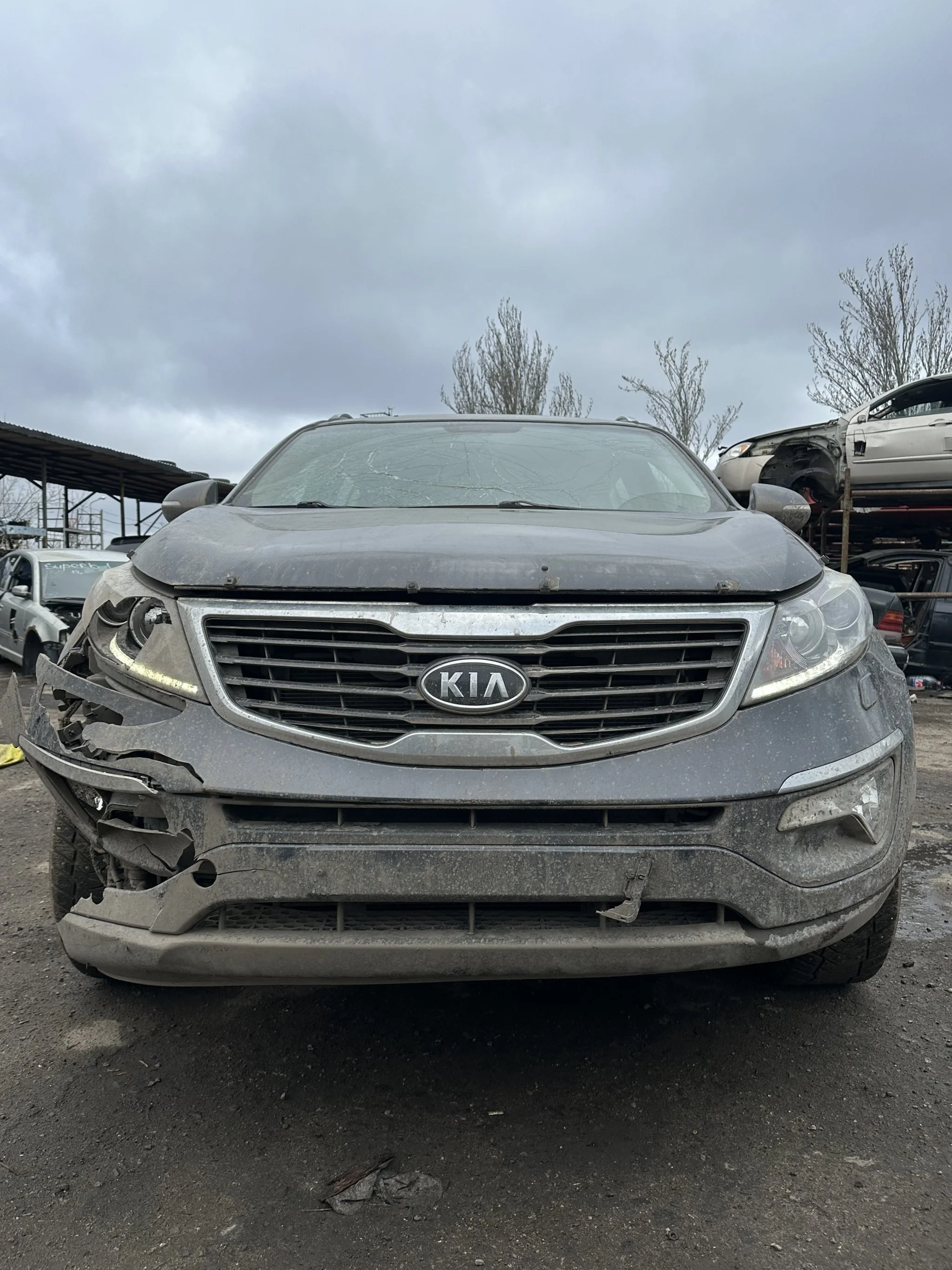 Дефлектор радиатора левый Kia Sportage SL 2010-2014 2.0 (150Hp) (G4KD) 4WD AT