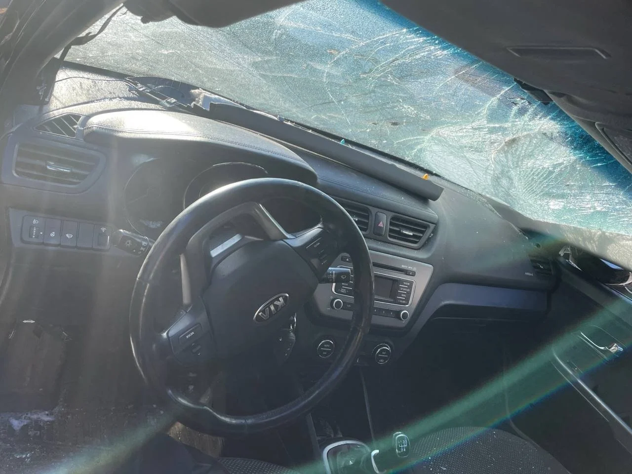 Ручка открывания капота Kia Rio 3 QB 2011-2014 1.6 (123Hp) (G4FC) FWD MT