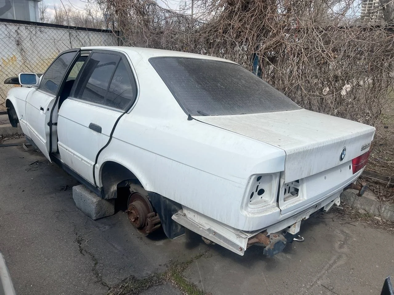 Дверь задняя левая BMW 5er Е34 1987-1996 2.0 (150Hp) (M50B20) RWD MT
