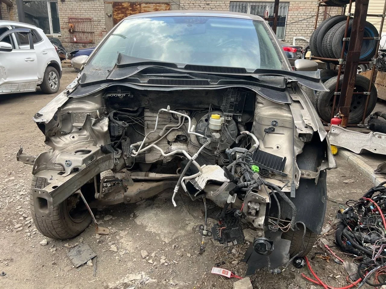 Кронштейн правой фары верхний Volkswagen Polo V (6C) Седан 2015-2020 1.6 (110Hp) (CWVA) FWD AT